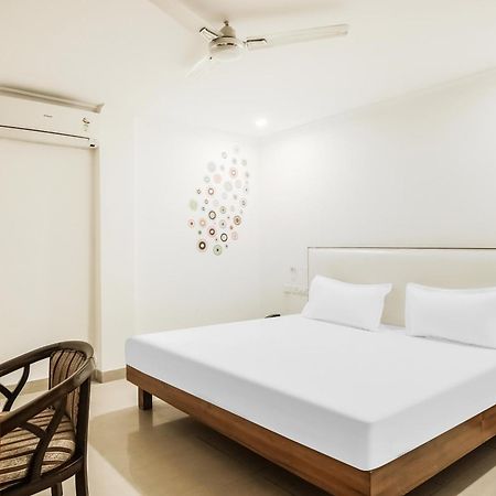 Hotel Collection O Sapphire Chandīgarh Zewnętrze zdjęcie