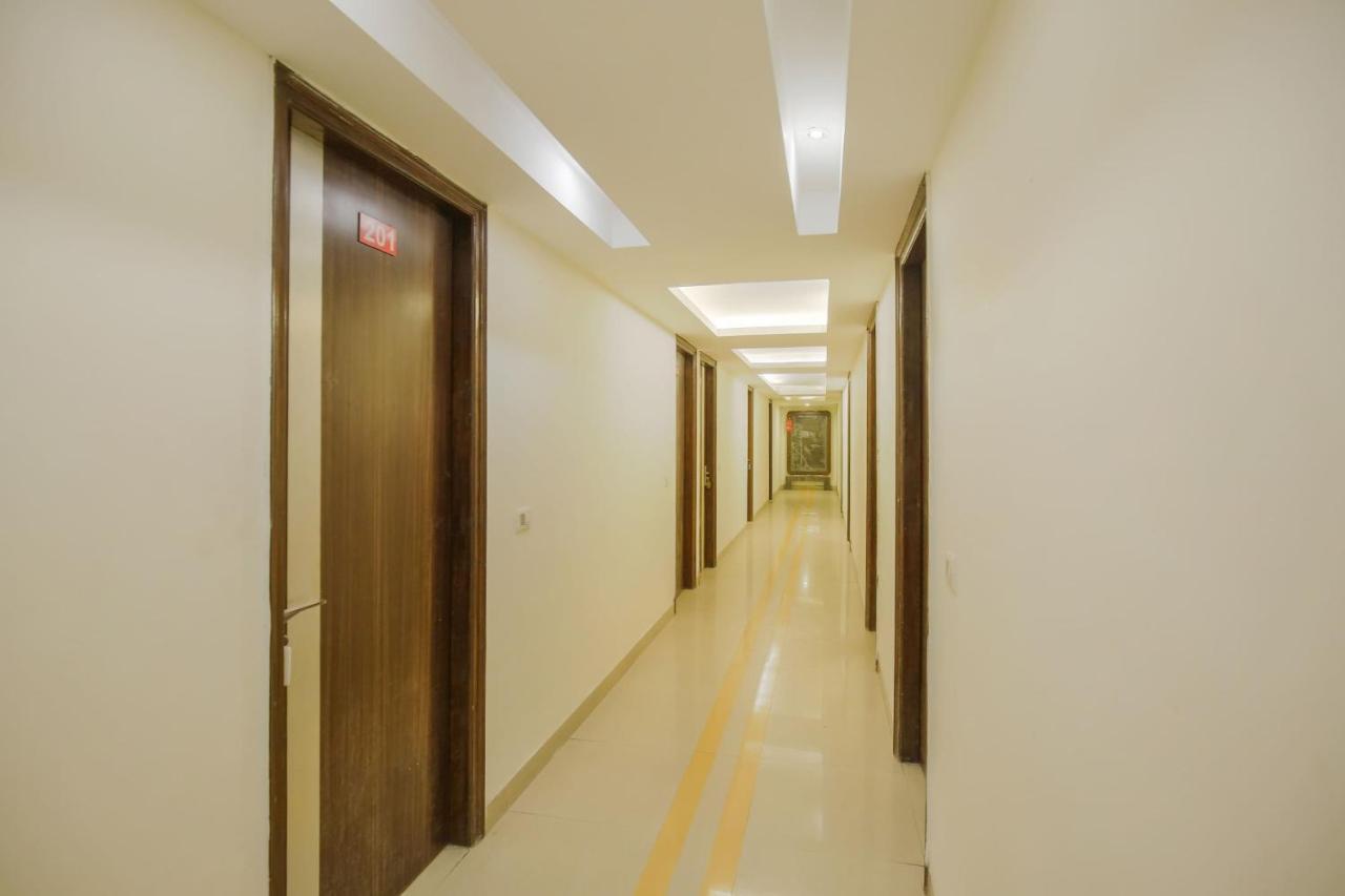Hotel Collection O Sapphire Chandīgarh Zewnętrze zdjęcie